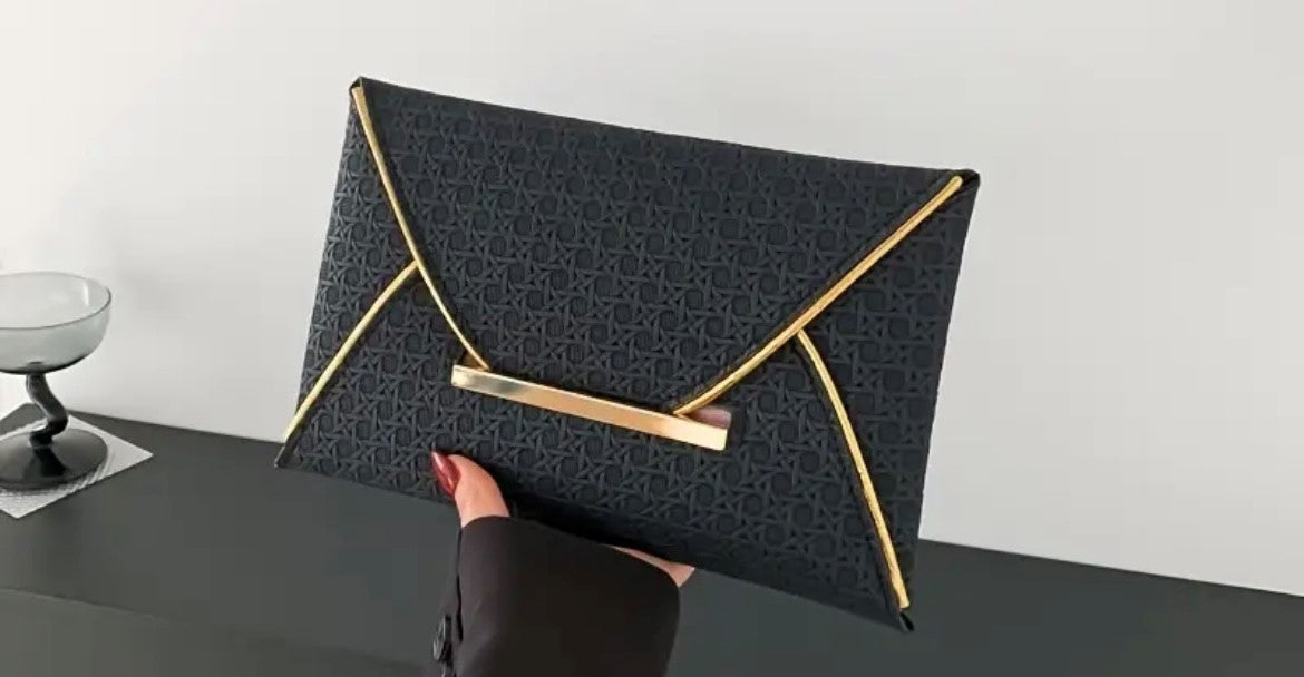 Simple Elegant Clutch